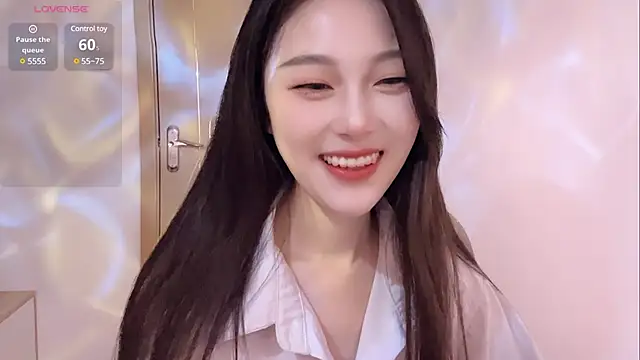 Snapshot of Sweet-Angel999 chatting on December 28, 2:21 pm Sweet-Angel999 online show from December 28, 2:21 pm