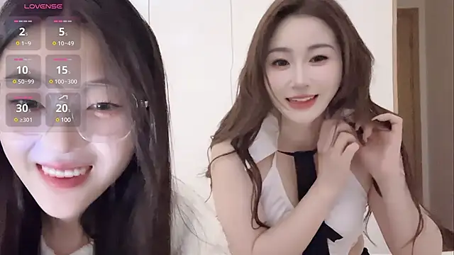 Snapshot of Sweet-Angel999 chatting on January 5, 2:30 pm Sweet-Angel999 online show from January 5, 2:30 pm