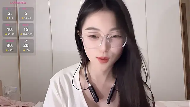 Snapshot of Sweet-Angel999 chatting on March 20, 2:21 pm Sweet-Angel999 online show from March 20, 2:21 pm