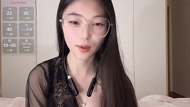 Snapshot of Sweet-Angel999 chatting on March 21, 2:18 pm Sweet-Angel999 online show from March 21, 2:18 pm