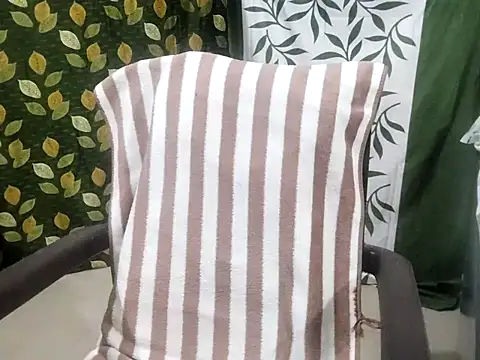 Aarvi Arora online show from February 6, 10:48 am