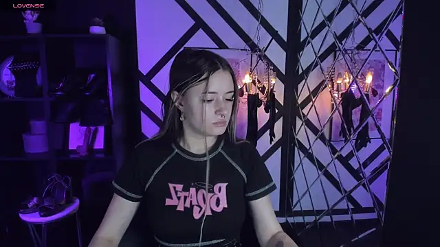 Lily Moonlight online show from January 25, 7:28 am