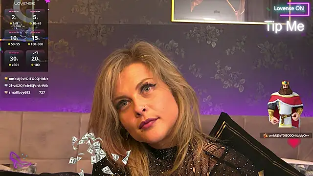 Snapshot of ZoeMesmerize chatting on February 25, 3:09 am ZoeMesmerize online show from February 25, 3:09 am