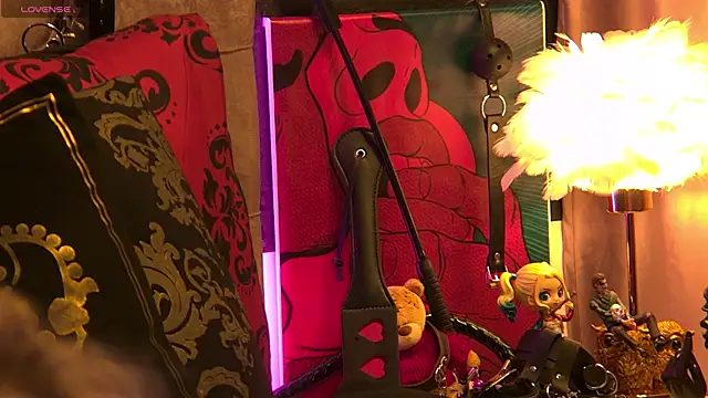 Snapshot of ZoeMesmerize chatting on November 7, 10:59 am ZoeMesmerize online show from November 7, 10:59 am