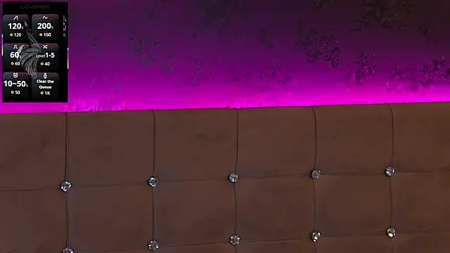 Snapshot of ZoeMesmerize chatting on November 24, 7:52 am ZoeMesmerize online show from November 24, 7:52 am