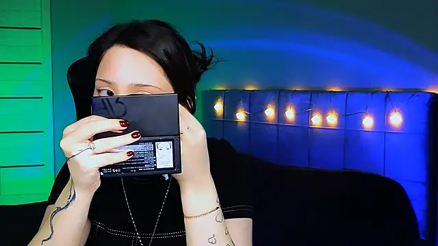 Stacy Gonzales  online show from December 12, 6:14 am