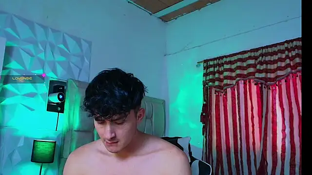 santyago taylor online show from January 22, 9:43 pm