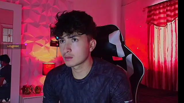 santyago taylor online show from January 23, 6:45 pm