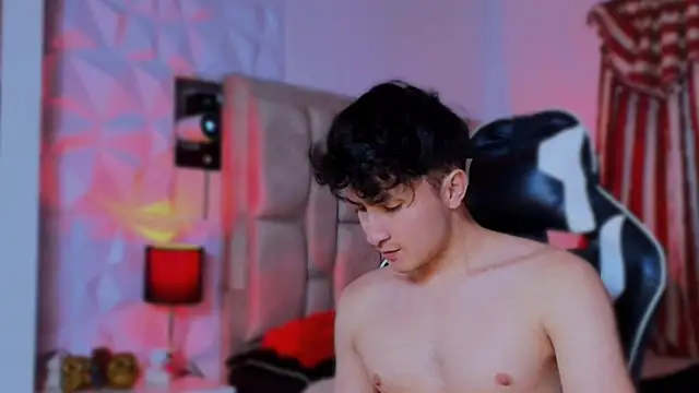 santyago taylor online show from January 28, 12:47 am