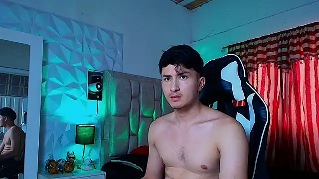 santyago taylor online show from February 10, 6:24 pm