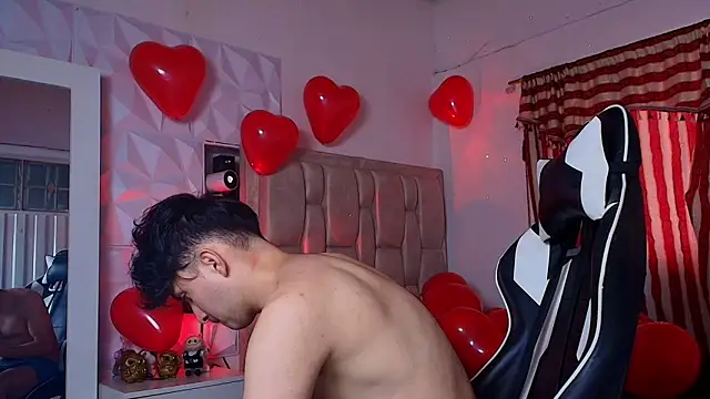 santyago taylor online show from February 14, 7:12 pm