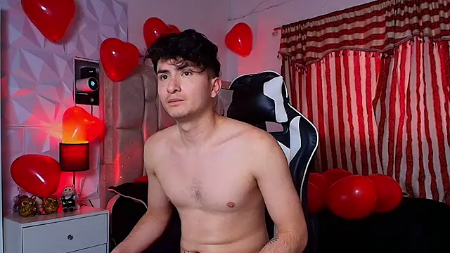 santyago taylor online show from February 17, 6:48 pm