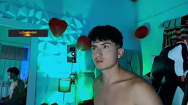 santyago taylor online show from March 5, 7:17 pm