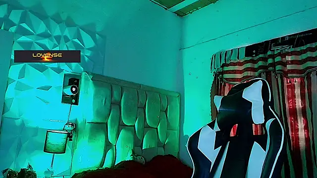 santyago taylor online show from March 10, 7:07 pm