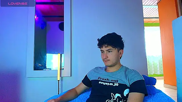 santyago taylor online show from November 27, 6:54 pm