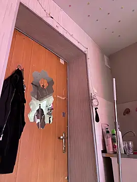 -Sexy Barbie- online show from March 11, 6:00 am