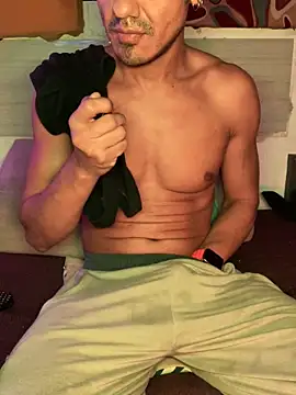 thesummerboy online show from December 21, 4:36 pm