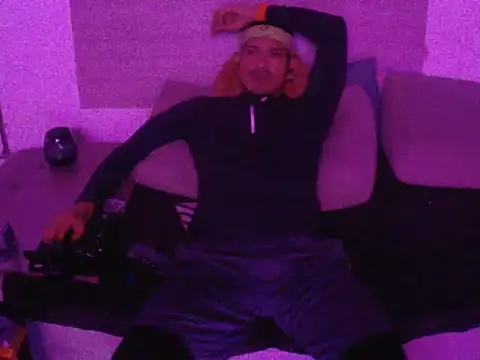 thesummerboy online show from January 11, 1:48 am