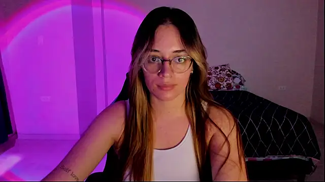 atenas 05  online show from November 8, 9:35 pm