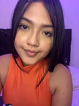 Snapshot of alisson_carolina73 chatting on December 29, 11:18 pm alisson carolina73 online show from December 29, 11:18 pm