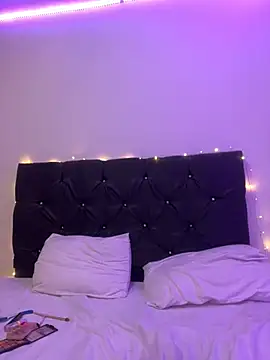 Snapshot of alisson_carolina73 chatting on December 31, 11:17 pm alisson carolina73 online show from December 31, 11:17 pm