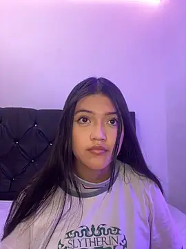 Snapshot of alisson_carolina73 chatting on January 4, 2:03 am alisson carolina73 online show from January 4, 2:03 am