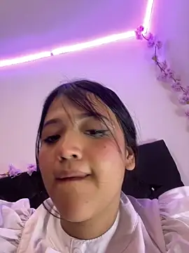 Snapshot of alisson_carolina73 chatting on February 13, 3:29 am alisson carolina73 online show from February 13, 3:29 am