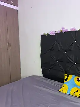 Snapshot of alisson_carolina73 chatting on March 9, 9:46 pm alisson carolina73 online show from March 9, 9:46 pm