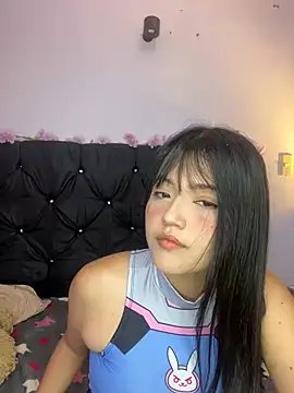 Snapshot of alisson_carolina73 chatting on March 21, 12:07 am alisson carolina73 online show from March 21, 12:07 am