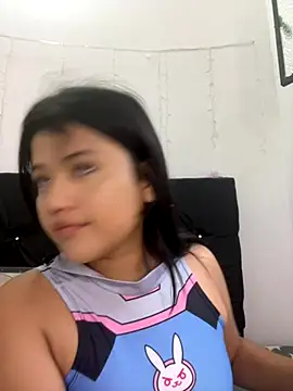 Snapshot of alisson_carolina73 chatting on November 19, 10:10 pm alisson carolina73 online show from November 19, 10:10 pm