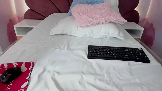 Carohorny4u online show from November 17, 1:22 am