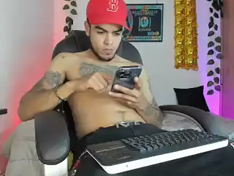 mikee scooth online show from February 8, 2:58 am