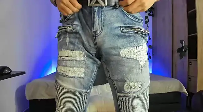 mikee scooth online show from February 28, 5:26 am