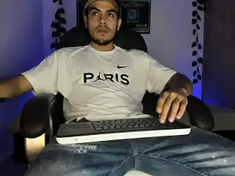 mikee scooth online show from March 17, 12:52 am