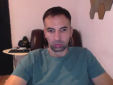 Leo 1617 online show from October 13, 2:17 pm