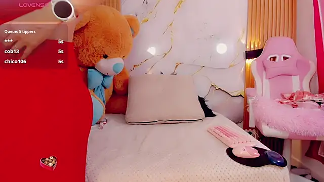 BrendaSquirtx online show from September 20, 6:09 pm