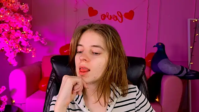 TinaDavil online show from February 12, 2:10 pm