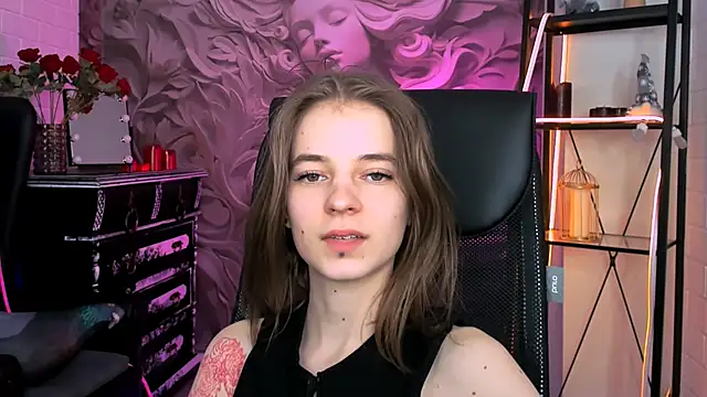 TinaDavil online show from February 28, 4:10 pm