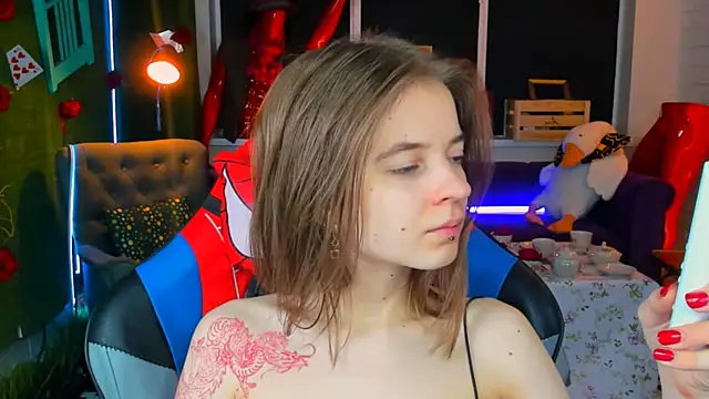 TinaDavil online show from March 18, 9:09 am