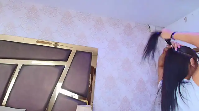 ZoehRoux online show from January 29, 10:27 am