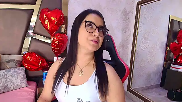 ZoehRoux online show from February 21, 4:18 am