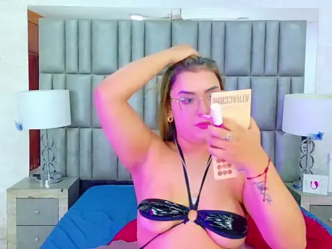 ZoehRoux online show from September 30, 4:17 am