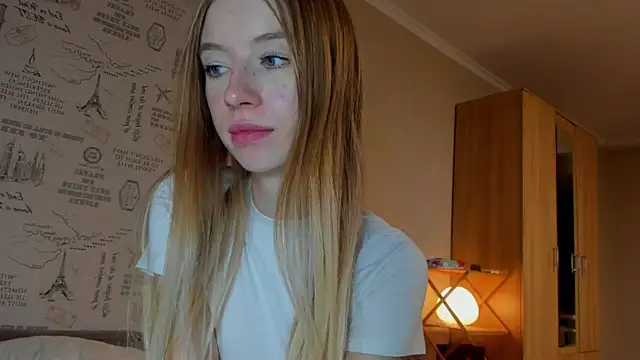 Snapshot of minidivaa_ chatting on September 16, 9:05 pm minidivaa online show from September 16, 9:05 pm