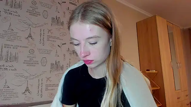 Snapshot of minidivaa_ chatting on September 21, 8:10 pm minidivaa online show from September 21, 8:10 pm