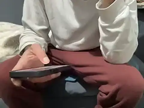 4small4inchlol online show from December 30, 7:42 pm