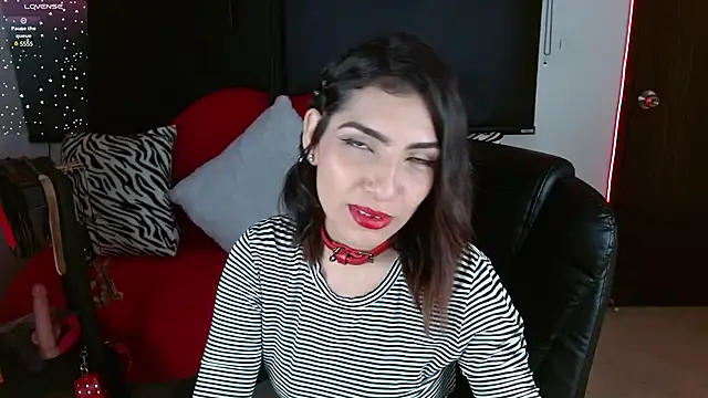 Carolaine69  online show from January 22, 2:14 pm