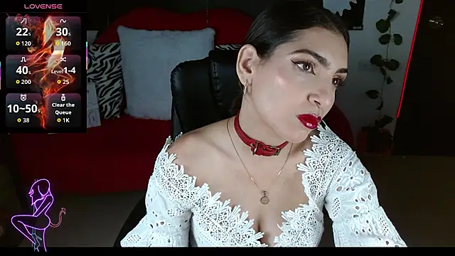 Carolaine69  online show from October 9, 1:42 pm