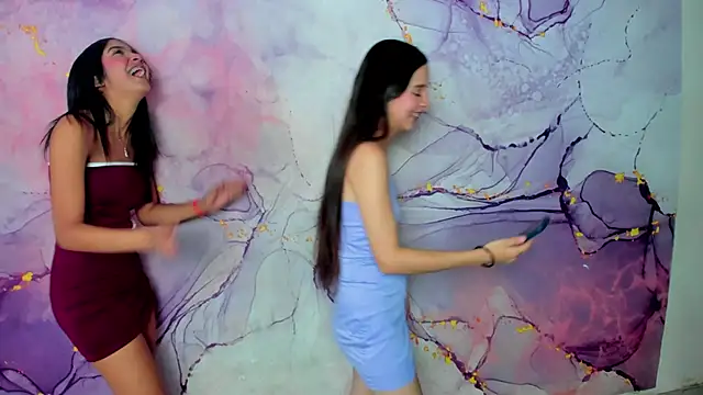 Snapshot of Sweet_nikki_2 chatting on January 29, 12:43 am Sweet nikki 2 online show from January 29, 12:43 am