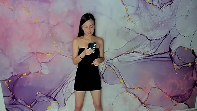 Snapshot of Sweet_nikki_2 chatting on February 5, 12:20 am Sweet nikki 2 online show from February 5, 12:20 am