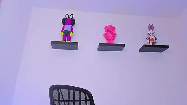 Gangster Girl online show from February 19, 2:23 am